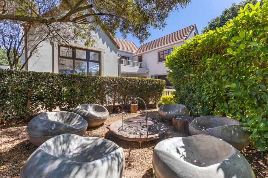To Let 5 Bedroom Property for Rent in Boschenmeer Golf Country Estate Western Cape
